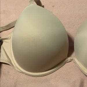 pink/victoria secret bra